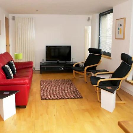 Joivy Inviting Flat With Parking In Canonmills Эдинбург Экстерьер фото