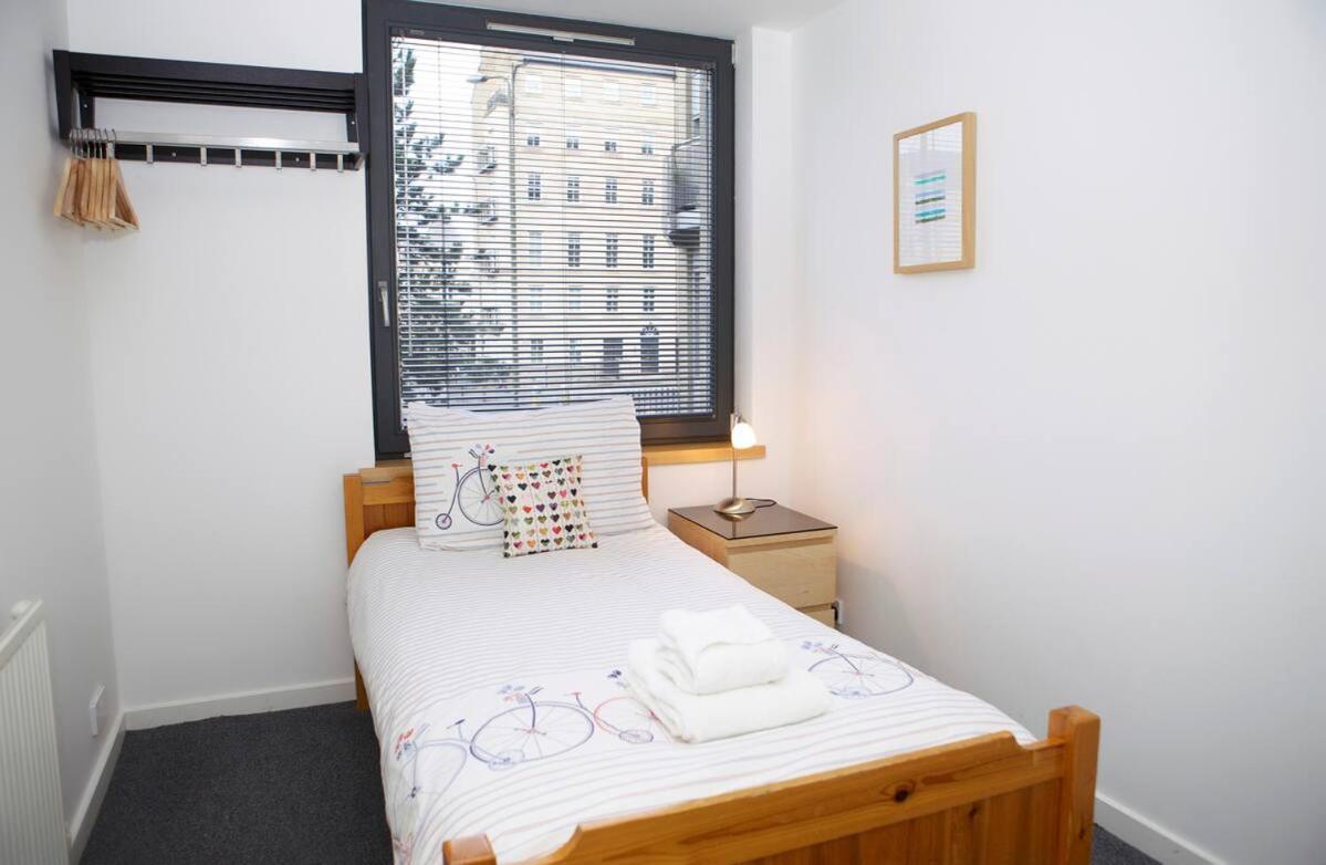 Joivy Inviting Flat With Parking In Canonmills Эдинбург Экстерьер фото